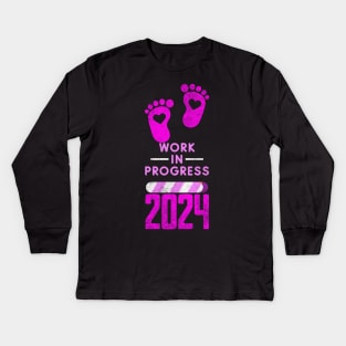 Baby Loading 2024- Baby announcement - PINK Kids Long Sleeve T-Shirt